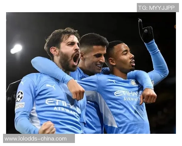 欧冠惊天逆转巴黎圣日耳曼6比2狂胜曼联红牌事件引发全场热议 欧冠惊天逆转巴黎圣日耳曼6比2狂胜曼联红牌事件引发全场热议