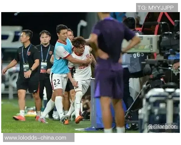 中超联赛精彩对决里昂大胜波尔图引发全场热议