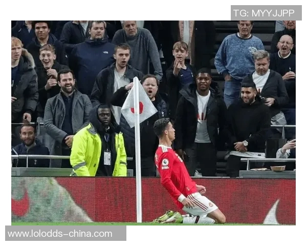 欧冠精彩对决里昂完胜热刺补时进球引爆全场激情瞬间分析