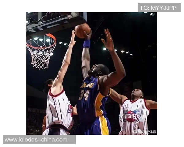 姚明领衔中国男篮对抗立陶宛队的经典对决回顾与分析