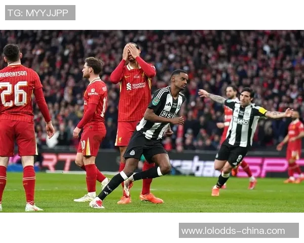 英超经典对决利物浦险胜曼联点球大战燃爆全场数据分析揭秘