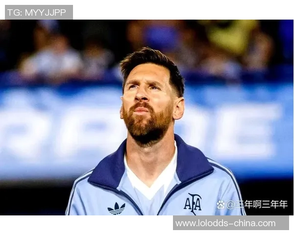 尤文图斯大胜巴黎圣日耳曼绝杀瞬间引发转会热议与全场欢呼 尤文图斯大胜巴黎圣日耳曼绝杀瞬间引发转会热议与全场欢呼