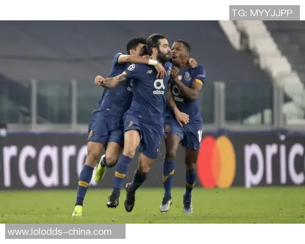 足总杯精彩对决波尔图与尤文图斯激战成平局帽子戏法引发全场热潮